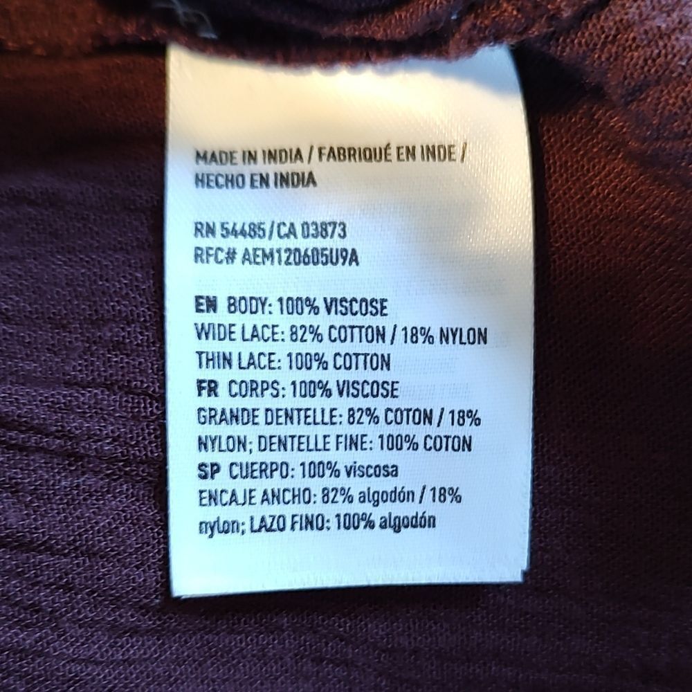 American Eagle Plum Crochet Lace Blouse Medium - Picture 5 of 5